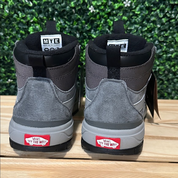 Vans Ultrarange Exo HI MTE-1 Shoes - Picture 5 of 7
